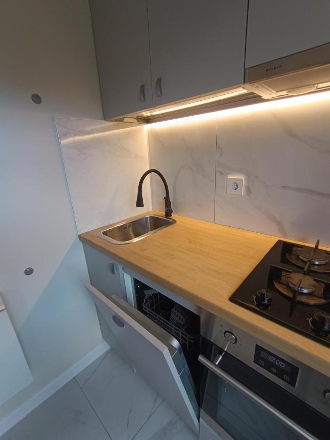 Dariaus Ir Gireno 6 * Vilnius